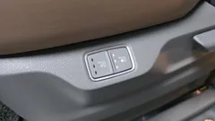 2022 Hyundai Staria Lounge 9-Seater — фото 19
