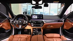2023 BMW 5-Series 520i M Sport — фото 8