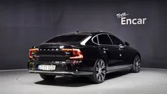 2022 Volvo S90 B6 AWD Inscription, чёрный — фото 2