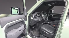 2023 Land Rover Defender 110 D300 75th Edition — фото 10
