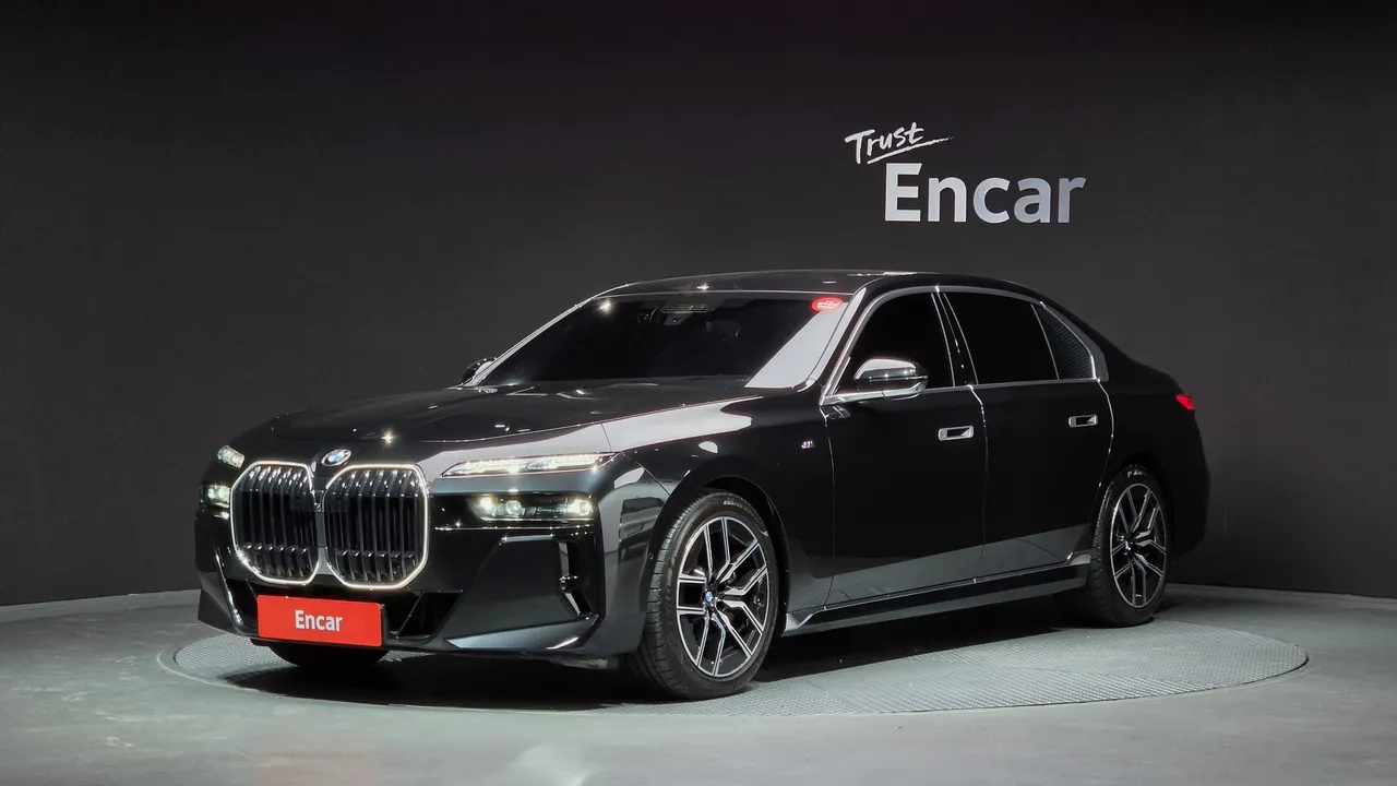 2023 BMW 7-Series 740i sDrive M Sport