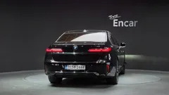 2023 BMW 7-Series 740i sDrive M Sport — фото 4
