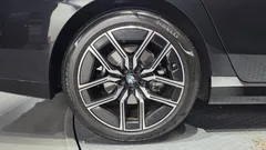 2023 BMW 7-Series 740i sDrive M Sport — фото 5