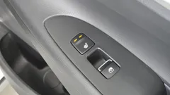 2023 Hyundai Grandeur 3.0 LPi Rent Car — фото 16