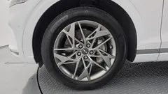2023 Genesis GV70 2.5T Gasoline AWD, белый — фото 5