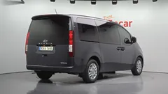 2022 Hyundai Staria Cargo 5-Seater — фото 2