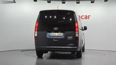 2022 Hyundai Staria Cargo 5-Seater — фото 4