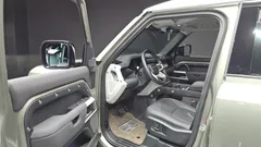 2022 Land Rover Defender 110 D250 SE — фото 10
