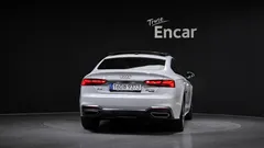 2021 Audi A5 40 TDI Quattro Premium Sportback, белый — фото 4