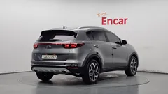 2021 Kia Sportage Diesel 2.0 2WD, серо-серебристый — фото 2