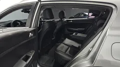 2021 Kia Sportage Diesel 2.0 2WD, серо-серебристый — фото 12