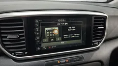 2021 Kia Sportage Diesel 2.0 2WD, серо-серебристый — фото 16
