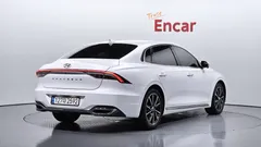 2022 Hyundai Grandeur 2.5, белый — фото 2