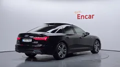2022 Audi A6 45 TFSI Quattro Premium — фото 2