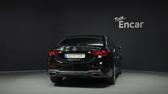 2023 Mercedes-Benz C-Class C300 4MATIC AMG Line, чёрный — фото 4