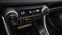 2021 Toyota RAV4 2.5 4WD Hybrid, белый — фото 20