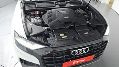 2021 Audi Q8 55 TFSI Quattro Premium, белый — фото 6