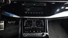 2021 Audi Q8 55 TFSI Quattro Premium, белый — фото 14
