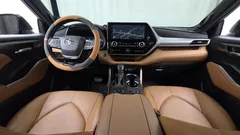 2025 Toyota Highlander 2.5 4WD Platimum — фото 7