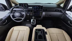 2023 Hyundai Staria 4WD Tourer 9-Seater — фото 7