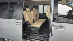2023 Hyundai Staria 4WD Tourer 9-Seater — фото 11