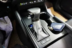 2024 Lexus ES Luxury Plus — фото 17