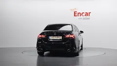 2021 Mercedes-Benz A-Class AMG A35 4MATIC Sedan, чёрный — фото 4