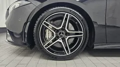 2021 Mercedes-Benz A-Class AMG A35 4MATIC Sedan, чёрный — фото 5