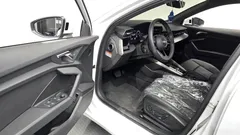 2023 Audi A3 40 TFSI, белый — фото 10