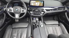 2022 BMW 5-Series 530i xDrive M Sport Package — фото 7