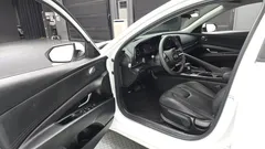 2024 Hyundai AVANTE Smart, белый — фото 10