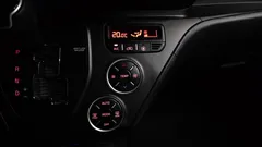 2023 Kia RAY Signature, белый — фото 17