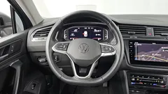 2023 Volkswagen Tiguan 2.0 TDI Prestige, серый — фото 17