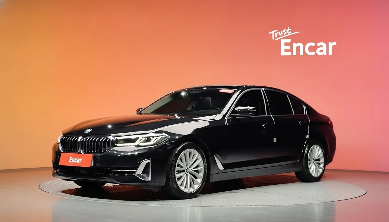 2021 BMW 5-Series 520i Luxury