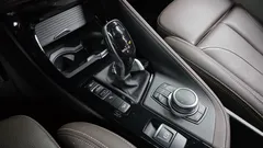 2022 BMW X1 xDrive 18d M Sport, чёрный — фото 9