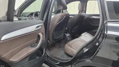 2022 BMW X1 xDrive 18d M Sport, чёрный — фото 12