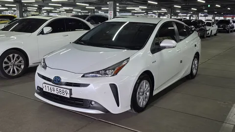 2021 Toyota Prius 1.8
