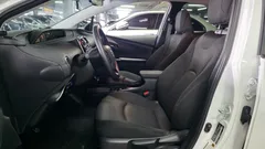 2021 Toyota Prius 1.8, белый — фото 5