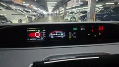 2021 Toyota Prius 1.8, белый — фото 9