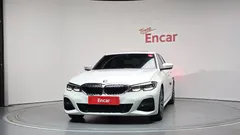 2022 BMW 3-Series 320i M Sport — фото 3