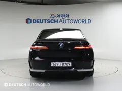 2023 BMW 7-Series 740i sDrive Design Pure Excellence, чёрный — фото 4
