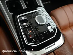 2023 BMW 7-Series 740i sDrive Design Pure Excellence, чёрный — фото 9