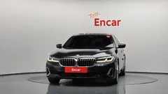 2023 BMW 5-Series 520i Luxury — фото 3