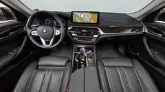 2023 BMW 5-Series 520i Luxury — фото 7