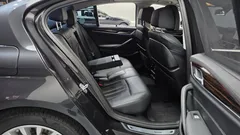 2023 BMW 5-Series 520i Luxury — фото 12
