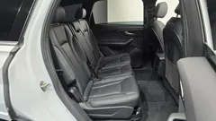 2022 Audi Q7 45 TDI Quattro Premium, белый — фото 11