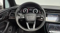 2022 Audi Q7 45 TDI Quattro Premium, белый — фото 13