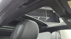 2022 Audi Q7 45 TDI Quattro Premium, белый — фото 16