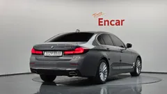 2022 BMW 5-Series 523d Luxury — фото 2