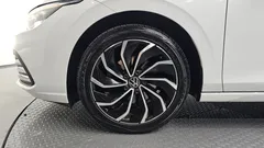 2022 Volkswagen Golf 2.0 TDI Prestige, белый — фото 5